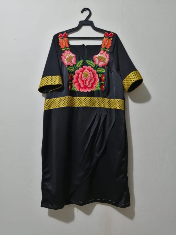 Blusa negro flores